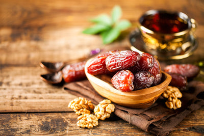 The Sweet Truth: The Health Benefits of Eating Dates 🍯🌴